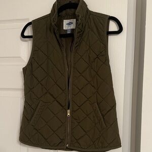 Old Navy Women's Quilted Vest